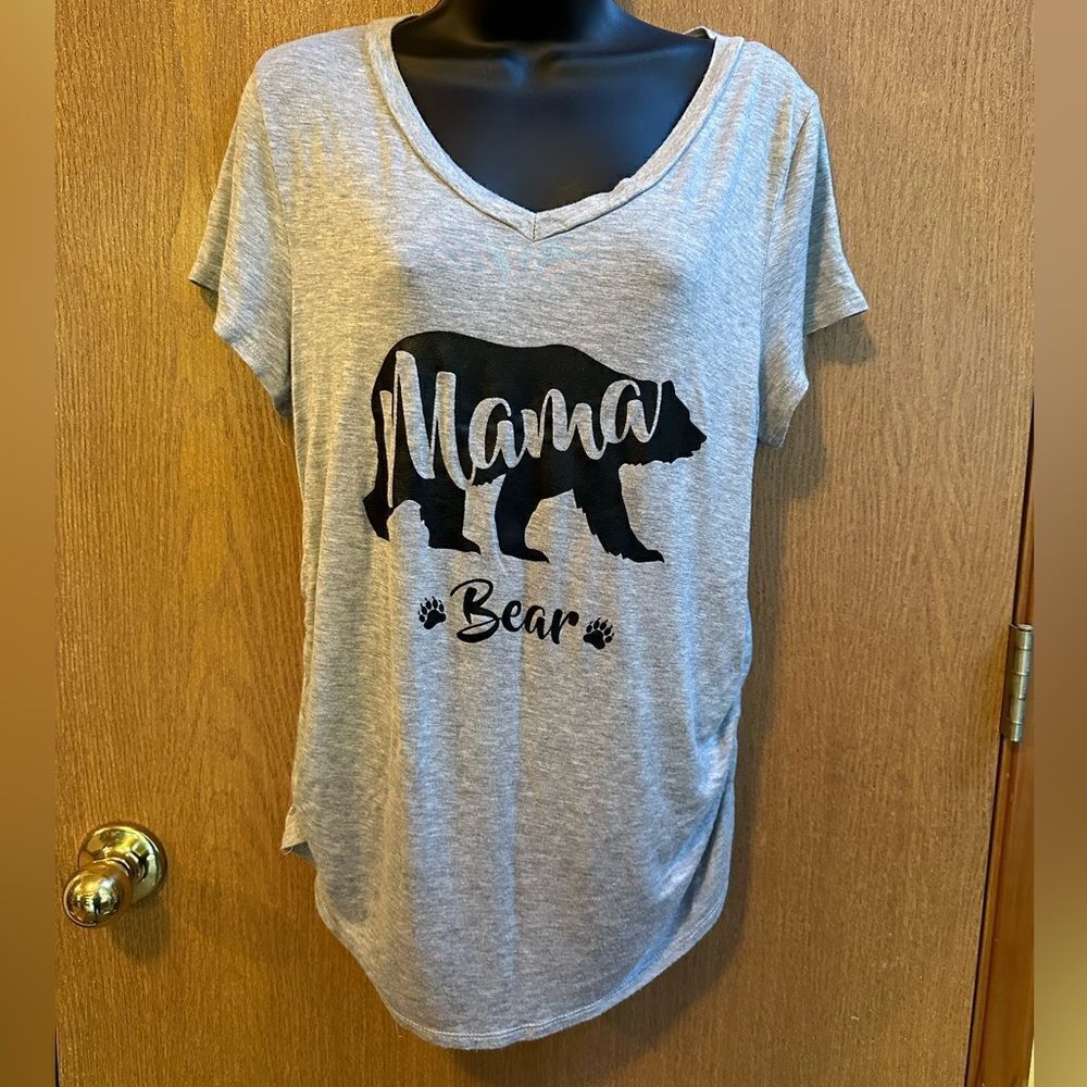 Mama Bear gray maternity t-shirt - size Large